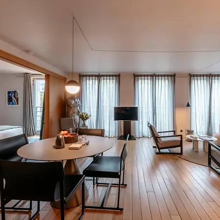 De Pourtales פריז